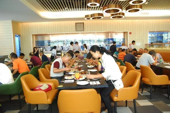 AG8旗舰厅乐厨盛大开业人气爆表，AG8旗舰厅餐饮集团再添新秀！